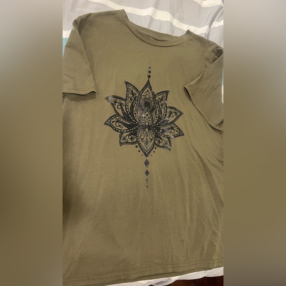 Tops - BIG SALE(5 for $20)- Cotton Olive Green Graphic Women's Tee